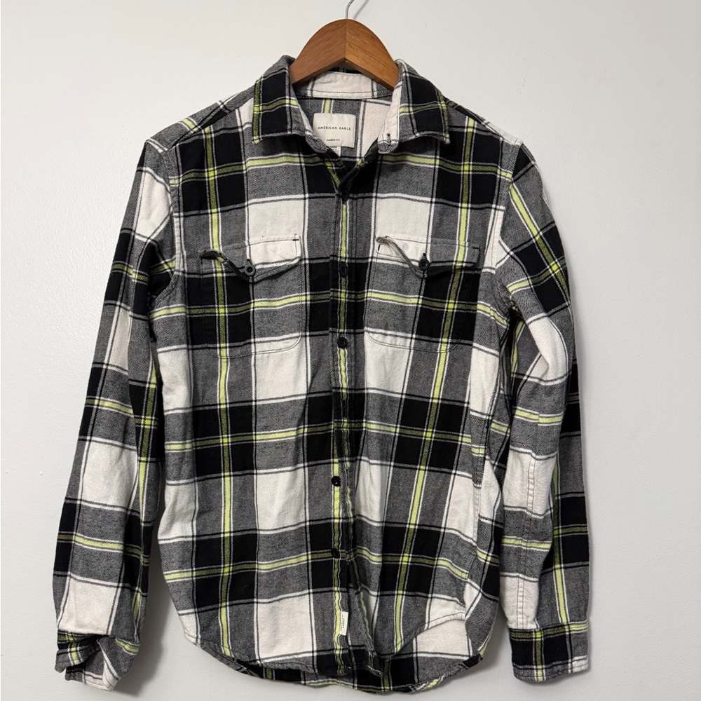 American Eagle Outfitters Black, White, and Green Plaid Shirt